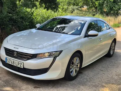 Usado Peugeot 508 Active 130 CV (95 kW) 2022 Blanco Berlina