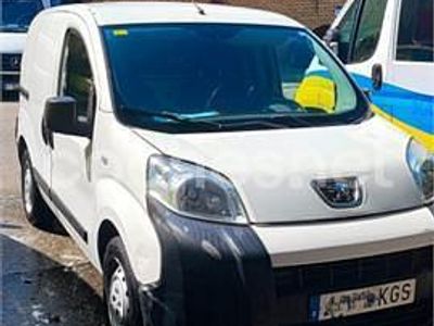 Blanco Usado 2016 Peugeot TePee Access Monovolumen | 3500 €