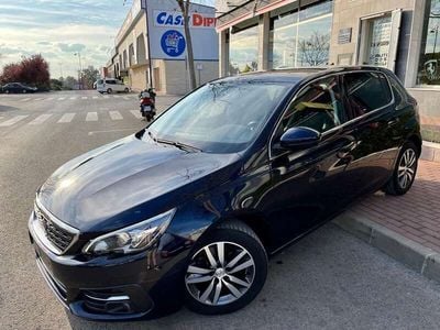 Usado Peugeot 308 Allure 100 CV (73 kW) 2019 Negro Berlina