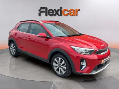 Usado Kia Stonic 120 HP (88 kW) 2022 Vermelho SUV