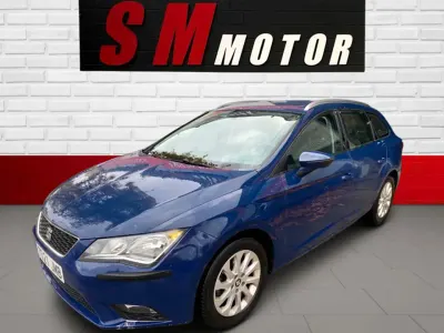 Usado Seat Leon ST Style 110 CV (80 kW) 2016 Azul Familiar
