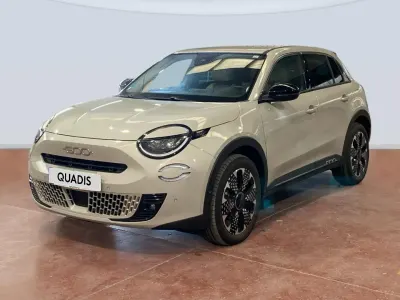 Usado Fiat 600 La Prima 101 CV (74 kW) 2024 Beige SUV