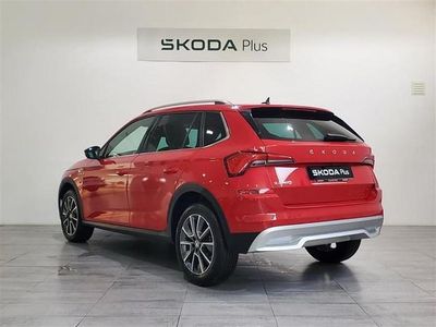 Rojo Usado 2022 Skoda Kamiq SUV | 18.990 € (Un poco caro)