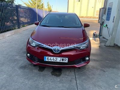 Toyota Auris Hybrid