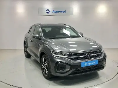 Usado VW T-Roc R-line 115 CV (84 kW) 2025 Gris / plata SUV
