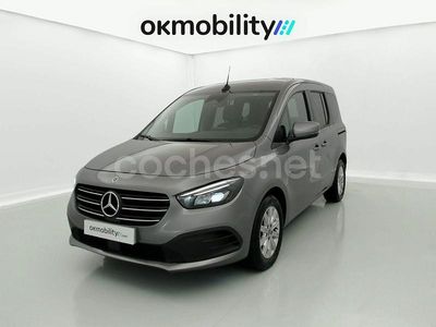 Gris / plata Usado 2023 Mercedes T160 Monovolumen | 24.900 €