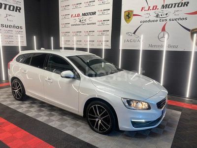 Blanco Usado 2017 Volvo V60 Kinetic Familiar | 13.999 € (Precio justo)