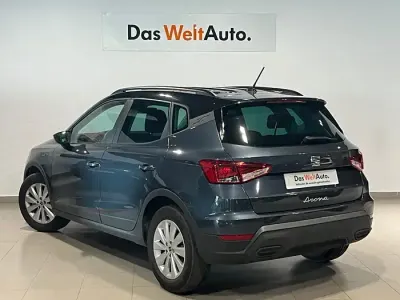 Usado Seat Arona Style 115 CV (84 kW) 2025 Gris SUV