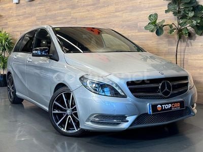 Mercedes B200