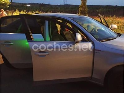 Usado Audi A4 140 CV (102 kW) 2008 Gris / plata Berlina