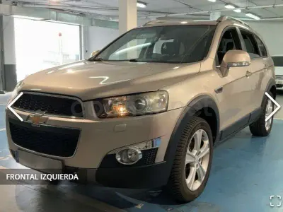 Usado Chevrolet Captiva LTZ 184 CV (135 kW) 2013 Beige SUV