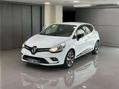 Usado Renault Clio LIMITED 90 CV (66 kW) 2019 Blanco Utilitario