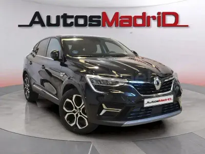 Usado Renault Arkana Equilibre 145 CV (106 kW) 2022 Negro SUV