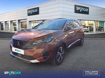 Usado Peugeot 5008 Allure 131 CV (96 kW) 2023 Naranja Monovolumen