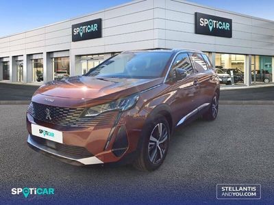Naranja Usado 2023 Peugeot 5008 Allure Monovolumen | 33.395 €