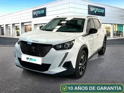Usado Peugeot 2008 Allure 100 CV (73 kW) 2022 SUV
