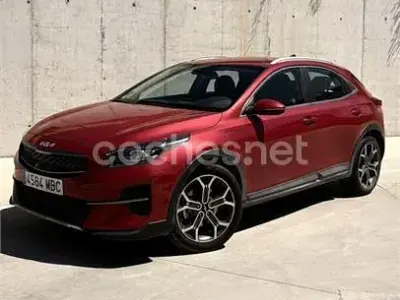 Usado Kia XCeed 141 CV (103 kW) 2022 Rojo SUV