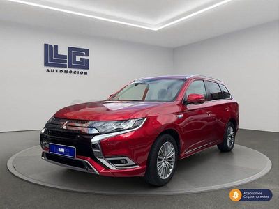 Usado Mitsubishi Outlander P-HEV Motion 224 CV (164 kW) 2020 Granate SUV
