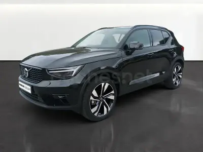 Usado Volvo XC40 Plus 163 CV (119 kW) 2025 Negro SUV