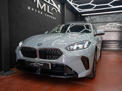 Usado BMW 120 Comfort Edition 163 CV (119 kW) 2025 Gris / plata Utilitario