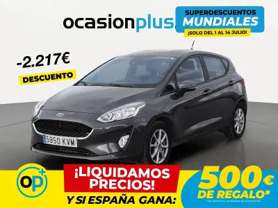 Usado Ford Fiesta Trend+ 85 CV (62 kW) 2019 Gris Utilitario