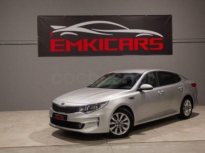 Usado Kia Optima 141 CV (103 kW) 2017 Gris / plata Berlina