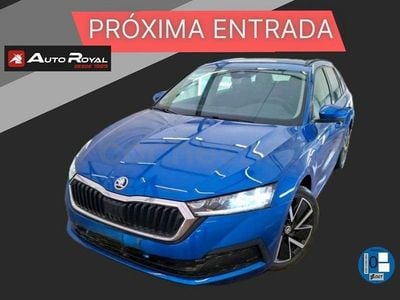 Usado Skoda Octavia 204 CV (150 kW) 2022 Azul Familiar