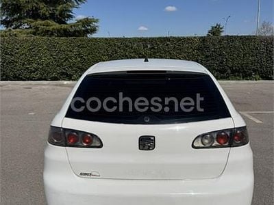 Usado Seat Ibiza Reference 100 CV (73 kW) 2007 Blanco Utilitario