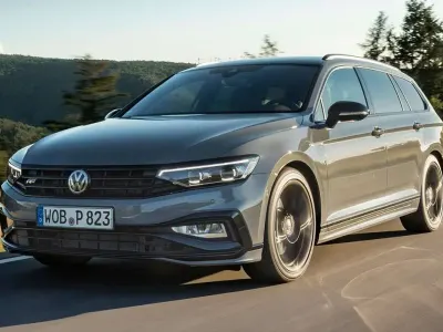 Usado VW Passat R-line 150 CV (110 kW) 2022 Azul Familiar