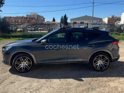 Usado Cupra Formentor 150 CV (110 kW) 2021 Gris / plata SUV