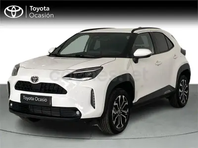 Usado Toyota Yaris Cross Active 132 CV (97 kW) 2025 Blanco SUV
