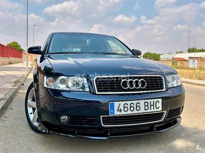 Azul Usado 2001 Audi A4 Berlina | 4000 €