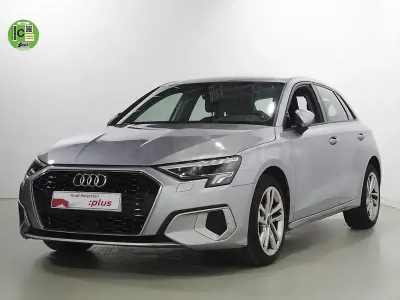 Usado Audi A3 Advanced Plus 116 CV (85 kW) 2023 Gris / plata Berlina