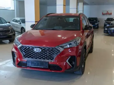 Usado Hyundai Tucson 136 CV (100 kW) 2020 Rojo SUV