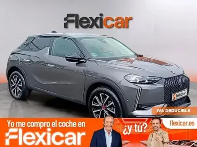 Usado DS Automobiles DS3 Crossback Performance 130 CV (95 kW) 2023 Gris SUV