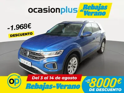 Usado VW T-Roc Life 110 CV (80 kW) 2024 Azul SUV