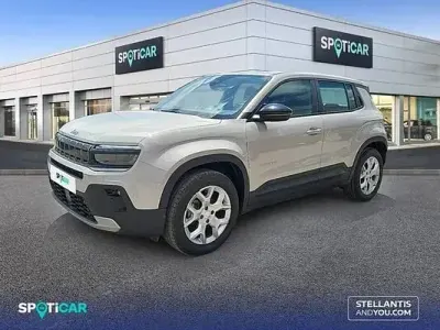 Usado Jeep Avenger Altitude 100 CV (73 kW) 2025 Gris SUV