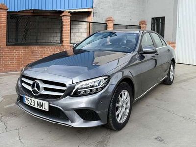 Usado Mercedes C200 160 CV (117 kW) 2019 Gris Berlina