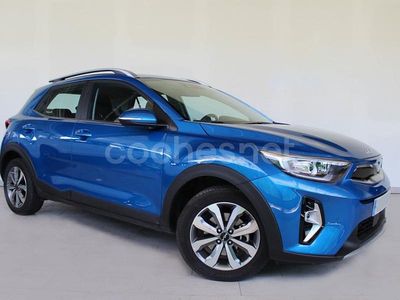 Azul Usado 2023 Kia Stonic SUV | 17.490 € (Precio justo)