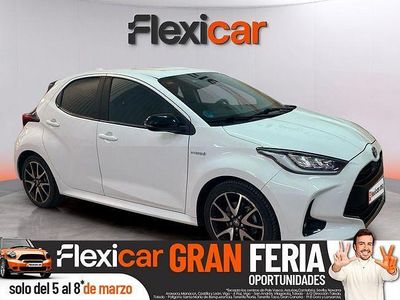 Usado Toyota Yaris Hybrid Active 116 CV (85 kW) 2021 Blanco Berlina