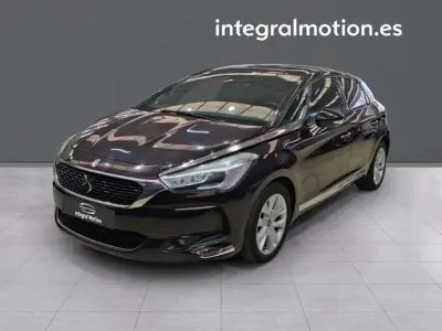 Usado DS Automobiles DS5 Style 120 CV (88 kW) 2017 Negro Utilitario