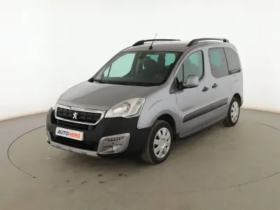Usado Peugeot Partner Outdoor 100 CV (73 kW) 2015 Gris Monovolumen