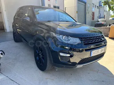 Usado Land Rover Discovery Sport HSE 180 CV (132 kW) 2018 Negro SUV
