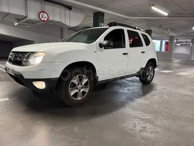 Usado Dacia Duster Ambiance 109 CV (80 kW) 2017 Blanco SUV