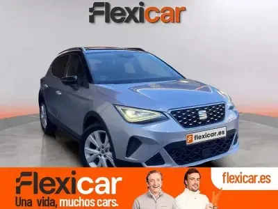 Usado Seat Arona FR 110 CV (80 kW) 2022 Blanco SUV