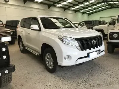 Begagnad Toyota Land Cruiser 190 HK (139 kW) 2014 Vit SUV