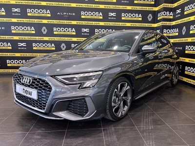 Usado Audi A3 S-Line 150 CV (110 kW) 2022 Gris Berlina