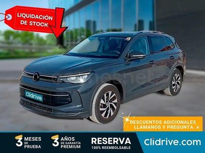 Usado VW Tiguan 130 CV (95 kW) 2024 Gris / plata SUV