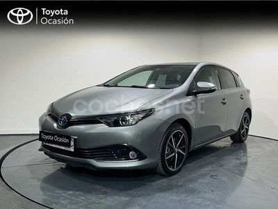 Gris / plata Usado 2018 Toyota Auris Hybrid Edition Berlina | 15.490 € (Precio justo)