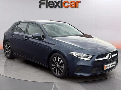 Usado Mercedes A180 116 CV (85 kW) 2022 Azul Berlina